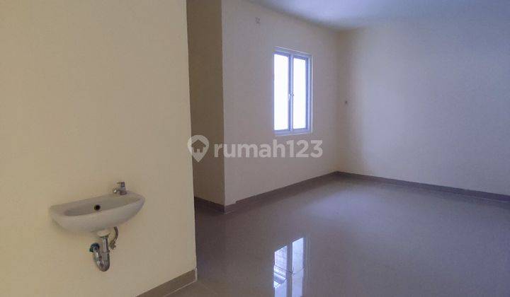 Rumah 2 Lantai Bagus di Gading Serpong Sektor 1D, Tangerang Siap Huni 2