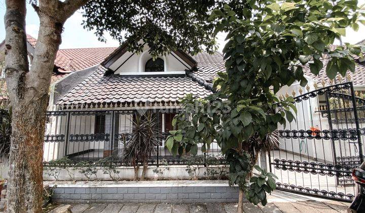 Rumah SHM di Bsd Anggrek Loka, Tangerang Depan Taman Hadap Utara 1