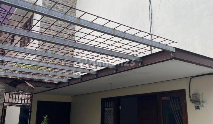 Rumah di Kemang timur (pejaten) Semi Furnished Bagus Sekali SHM 1