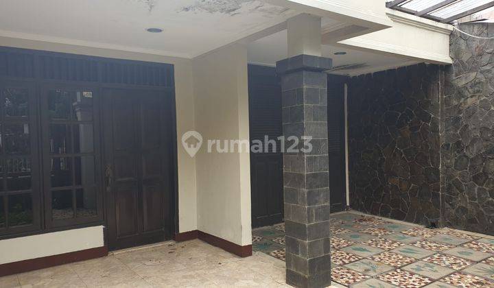 Rumah di BLOK M Kebayoran Baru Jakarta Selatan SHM Bagus 1