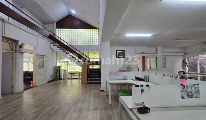 Rumah Kantor Zona Komersial, Brawijaya Kebayoran Baru