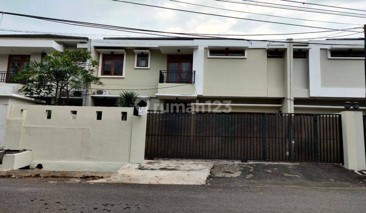  Rumah Bagus Unfurnished SHM - Sertifikat Hak Milik di kemang dalam , Kemang 2