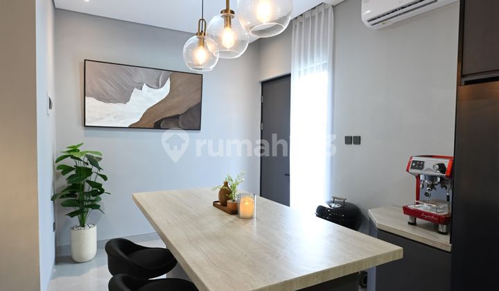 Ready-to-Occupy House in Kebayoran Baru Ready-to-Occupy House in Kebayoran Baru