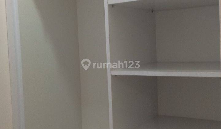 279-Disewakan Rumah Green Garden Regency 3 BR 2 Lantai Furnished 2