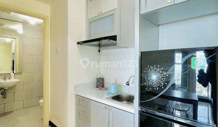 0653 Disewakan Apartemen Amor Lt 27 2br Furnished Pakuwon City  1