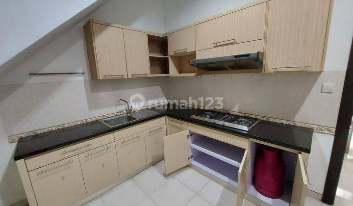 658 Disewakan Rumah 2 Lantai Lt 300m Lb 320m The Mansion Pakuwon  9