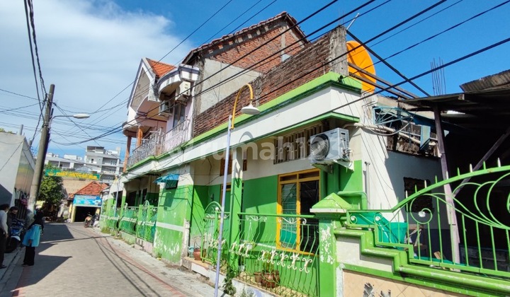 0683 For Sale House with Certificate of Ownership Jl. Klampis Ngasem Surabaya