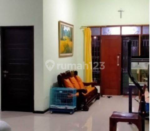 0687 Disewakan Rumah SHM Darmo Harapan Utara Kosongan 1