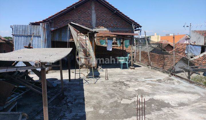 0744 Dijual Rumah 2 Lantai 271m SHM di Buduran Sidoarjo 2