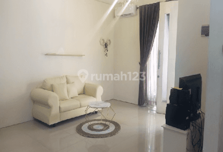 0775 Disewakan Rumah Green Garden Regency D4 3 BR 2 Lt Furnished 2