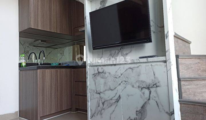 808 Dijual Apartemen Icon Gresik 1BR Loft Tower A Lt 18 Furnished 2