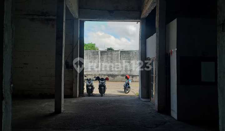 0191 - For Rent Warehouse Sukomanunggal 178.5 m² With Office