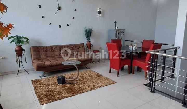 0819 Dijual Rumah SHM Kertajaya Indah 2 Lantai Lt 300 Lb 480