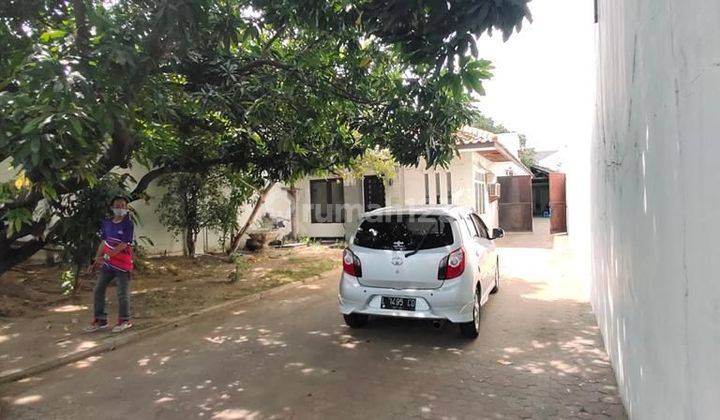 0125 - Disewakan Rumah SHM Raya Kenjeran LT 900 LB 200 Surabaya 2