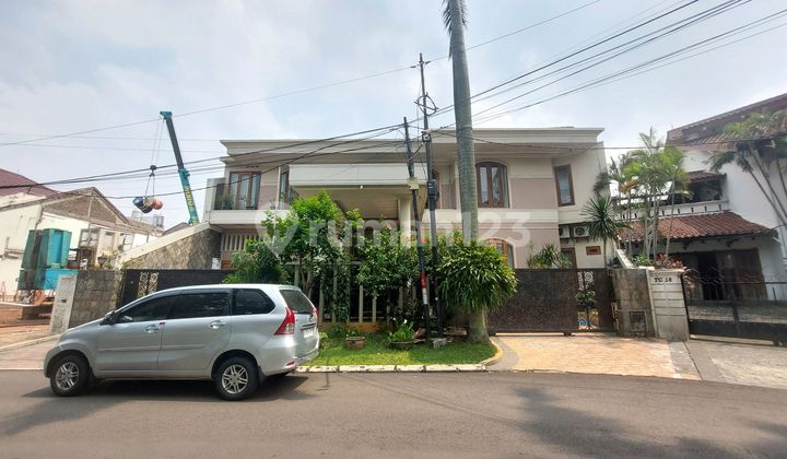 Rumah Mewah Metro Alam Pondok Indah Ada Kolam Renang Jakarta