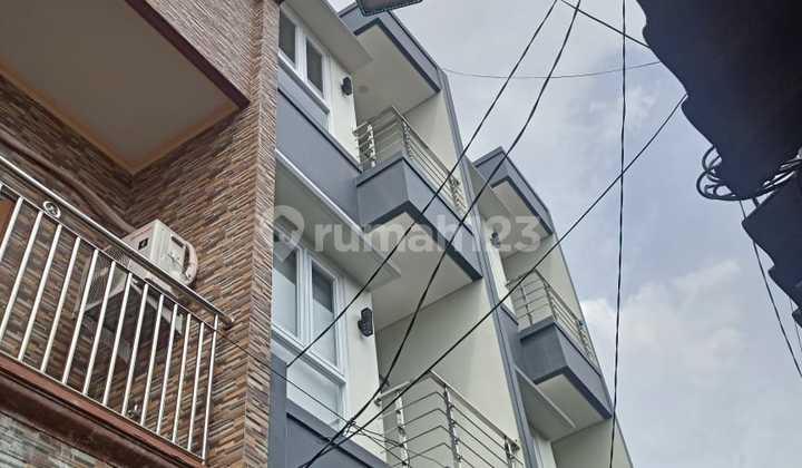 Rumah Baru 3 Lantai Tanjung Duren Grogol Petamburan Jakarta Barat 2