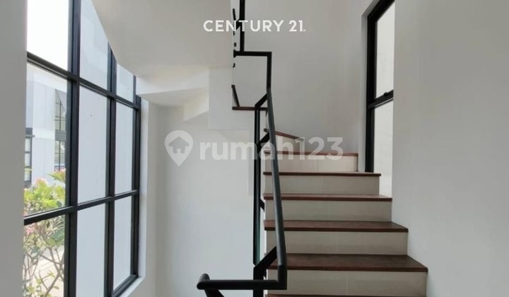 Dijual Rumah Brand New Colonial Modern Ada Swimming Pool 2