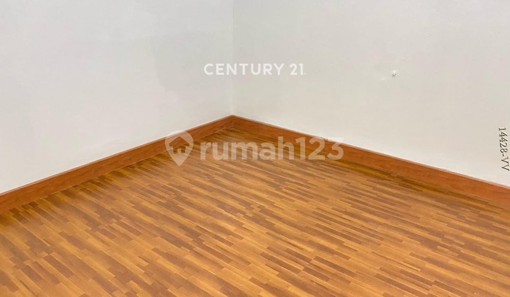 Turun Harga Rumah Cantik Dekat Ke Mall Bxc Dan Sta.krl Di Ciputat 2