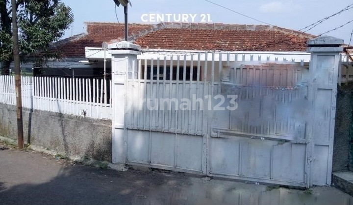 Golf Course View House in Dago and City, Suitable for Restaurants and Cafes. Golf Course View House in Dago and City, Suitable for Restaurants and Cafes.