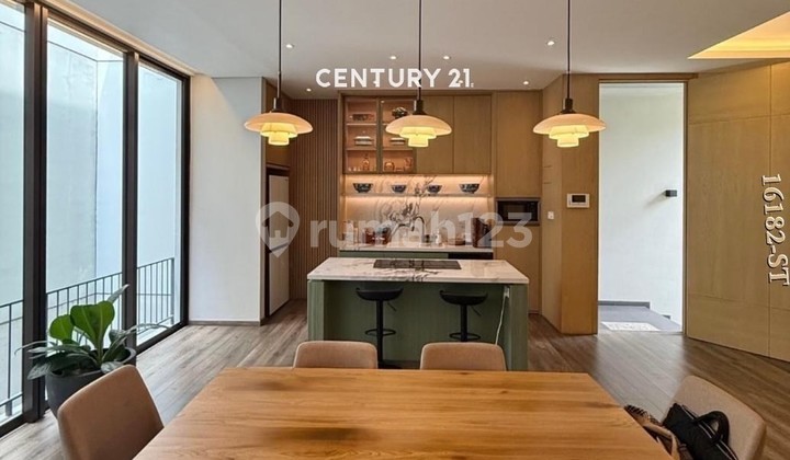 For Sale: Ready-to-Occupy House in an Elite Cluster in Lebak Bulus 2