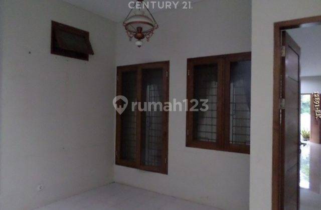 Dijual Rumah Satu Lantai Halaman Luas Di Bintaro Jaya Sektor 9 2