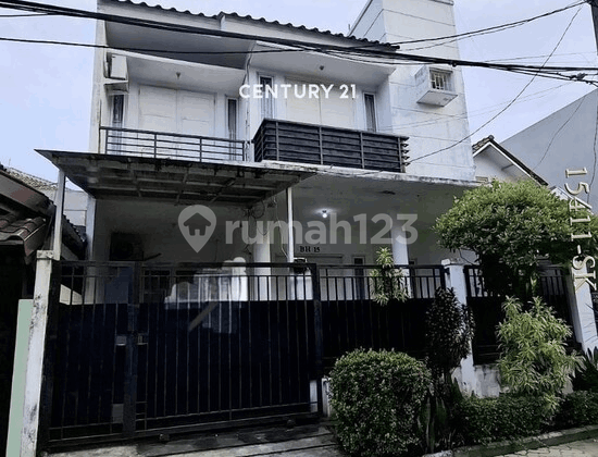 For Sale 2-Story Ready-to-Occupy House in Sector 3 Bintaro Jaya