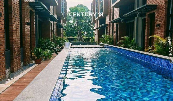 TURUN HARGA NIVARA KEMANG Resort Townhouse Brandnew Siap Huni  1