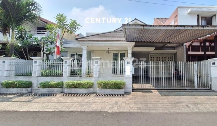 Rumah Siap Huni Aman dan Asri One Gate System di Bintaro Sektor 1