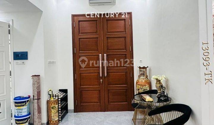 Dijual Rumah Mewah Klasik Semi Furnished  Siap Huni Di Bintaro  2