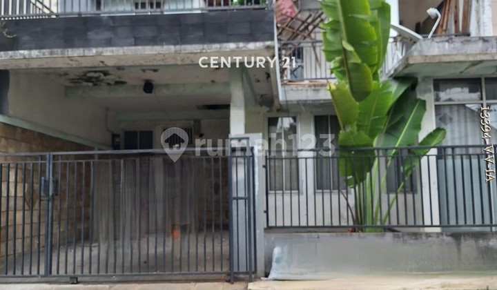For Sale House Needs Renovation in Sector 5 Bintaro Jaya