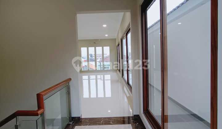 New House in Pesanggrahan Near Toll Access 2