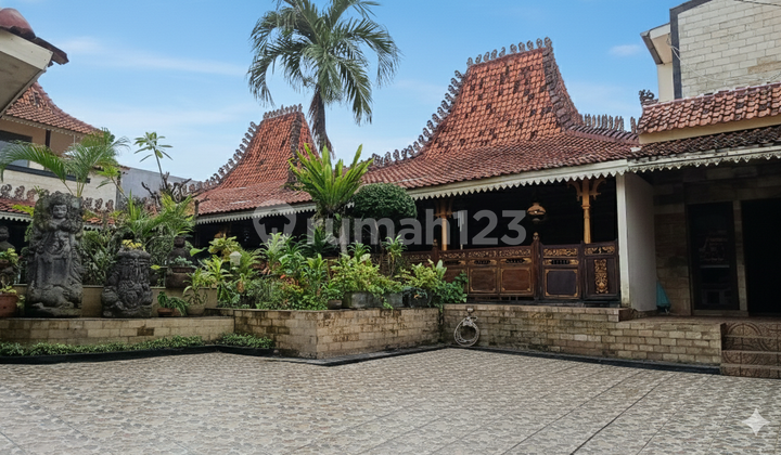 Rumah Kost Mewah Fully Furnished Lebak Bulus