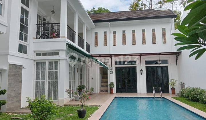 Rumah Megah Dgn Kolam Renang dan Hobby Room, Rumah di Jagakarsa