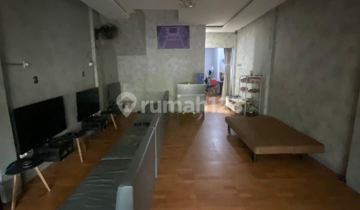 Business House for Rent in Simolawang Simokerto 2