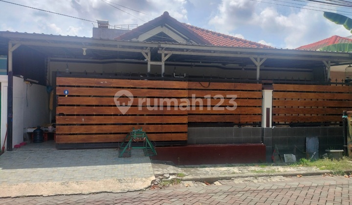 Rumah Satelit Utara Sukomanunggal 150M ke Raya Satelit SHM Row 2.5Mobil Longgar Rumah Satelit Utara Sukomanunggal 150M ke Raya Satelit SHM Row 2.5Mobil Longgar