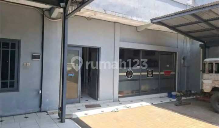 House and Workshop Kutisari Land Area 552 Location 500 M From Petra 2