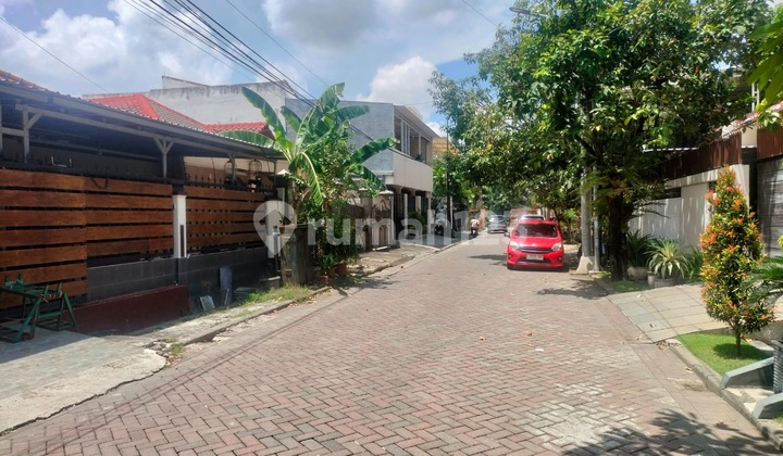Rumah Satelit Utara Sukomanunggal 150M ke Raya Satelit SHM Row 2.5Mobil Longgar Rumah Satelit Utara Sukomanunggal 150M ke Raya Satelit SHM Row 2.5Mobil Longgar