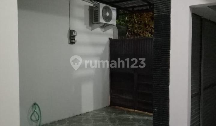 Selling Active Boarding House in Kedungbaruk Near Merrnirwana Pandugo Rungkut 2