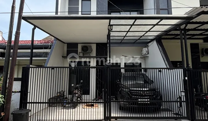 Minimalist House Pondok Tjandra Open Space Ready to Occupy SHM