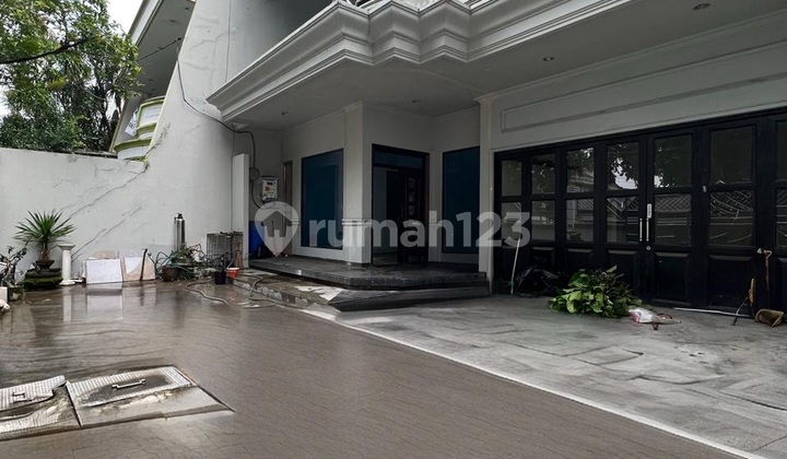 Rumah Siap Huni Dharmahusada Mewah 2 Lantai Lt 480 Lb 700 Dekat Galaxy Mall  2