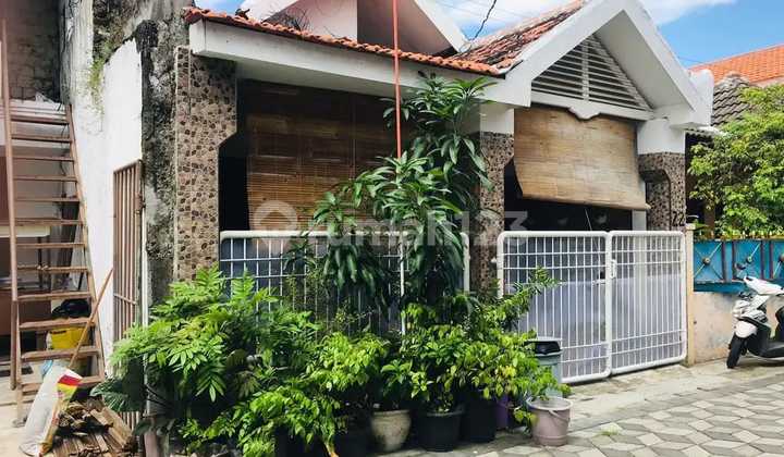 SHM 6X20 House for Sale Near Unair & Dr. Soetomo, 2 Car Row.