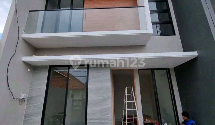 Rumah Baru Minimalis Sutorejo Dekat Pakuwon City Mulyosari Its Galaxy Mall 1