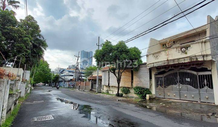 Jual Rumah Hitung Tanah Pusat Kota Surabaya Embong Wungu Dekat Mall Balai Kota Row Jalan Lebar Cocok Untuk  2