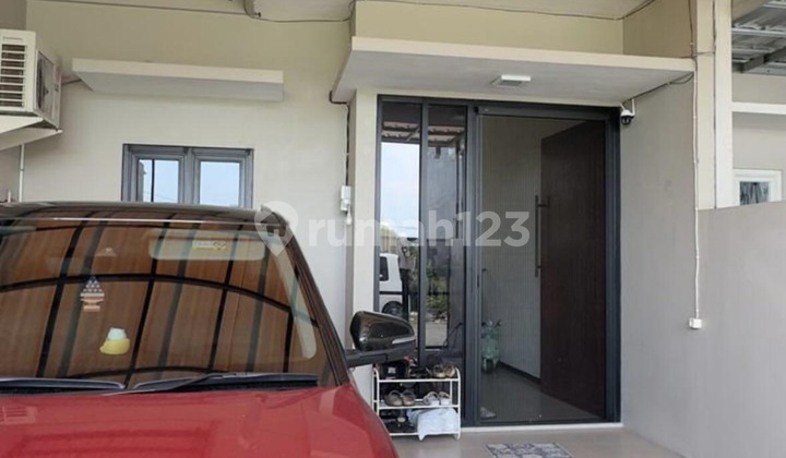 Selling Semi-Furnished Interior House in Gunung Anyar 100M to Oerr and Amesta Living