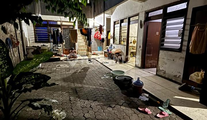 Spacious 370-sqm House in Nginden Near Bratang Pucang Ngagel, Ideal for Residence and Boarding House. 2