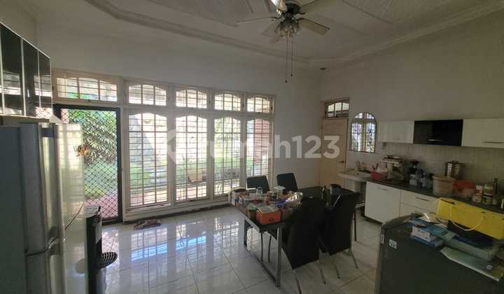 Old Spacious 700 House Villa Kalijudan Indah Row 3 Cars Near Unair Its Dharmahusada 2