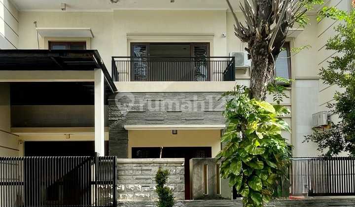 Rumah 2 Lantai Pakuwon City Minimalis Semifurnish LT 198 Harga 5M Nego