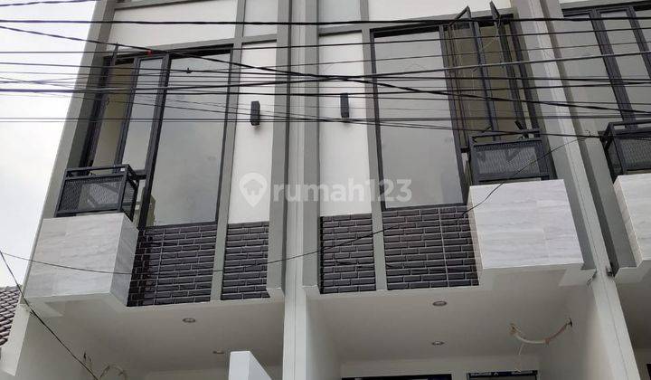 Rumah Baru Minimalis 4 Kamar Di Duri Kepa 2