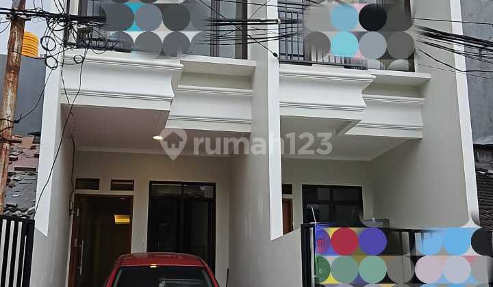 Rumah Baru 3 Kamar Dengan Lebar Jalan 3 Mobil di Duri Kepa