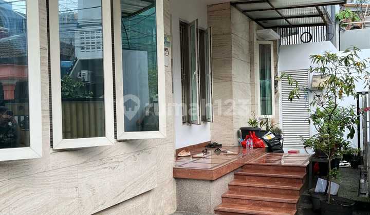 For quick sale, house in North Tanjung Duren, West Jakarta